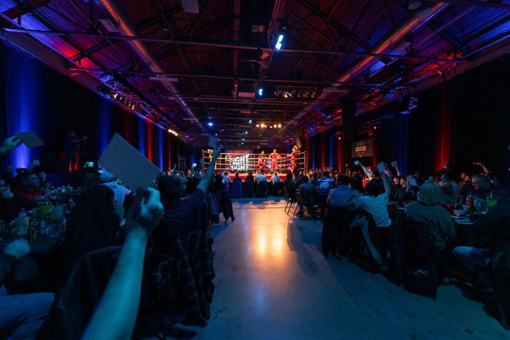 le défi du peuple Fight Night